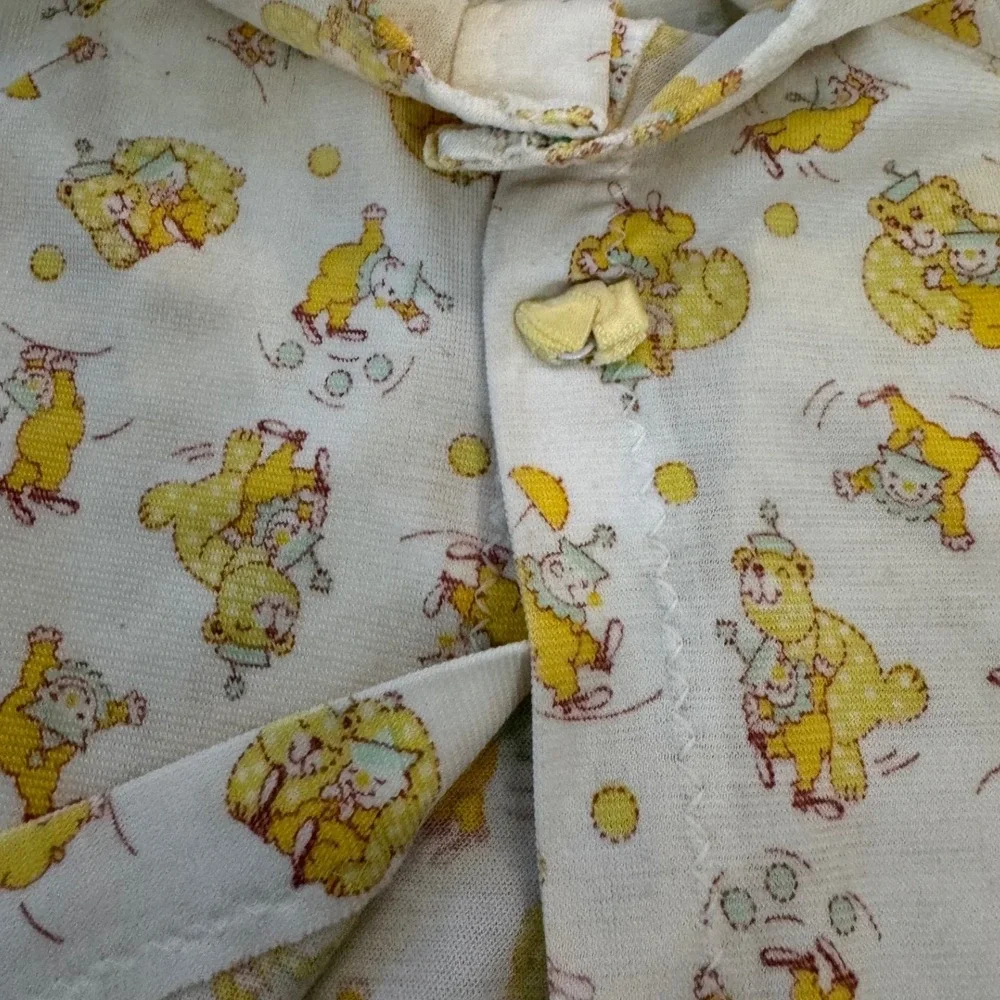 Vintage Carters Baby Gown Layette Yellow animal Print Short Sleeve USA